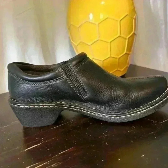 GUC Women’s Eastland Slip On Loafers. Black. Size 8. - Picture 3 of 6